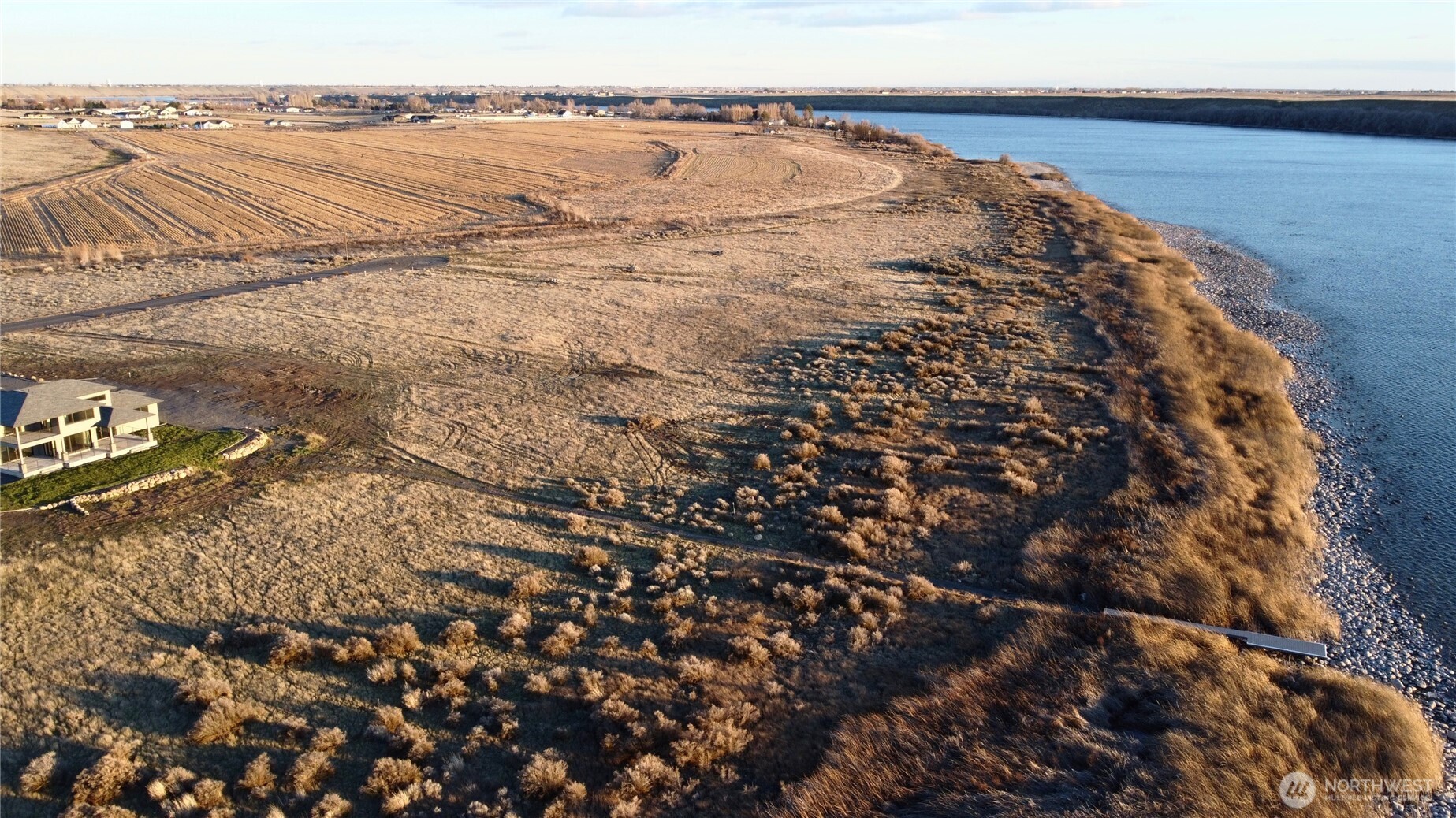 2 Stonecrest Road Northeast Moses Lake, WA 98837 - Photo 2 of 6 a view of lake