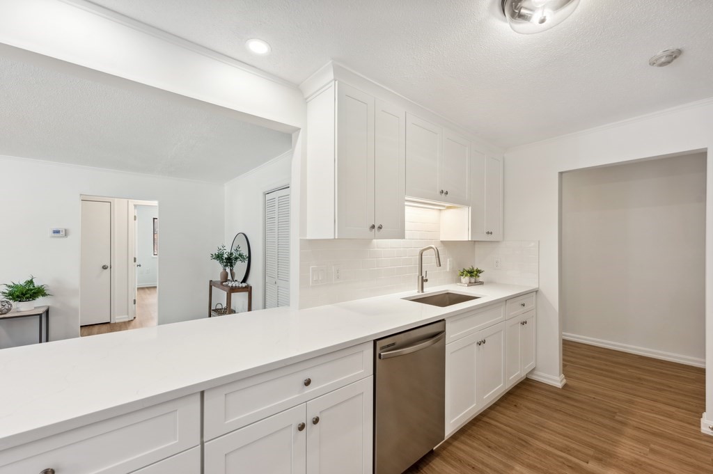 181 Littleton Road, Unit 232 Chelmsford, MA 01824 - Photo 3 of 20 Gallery Image 3