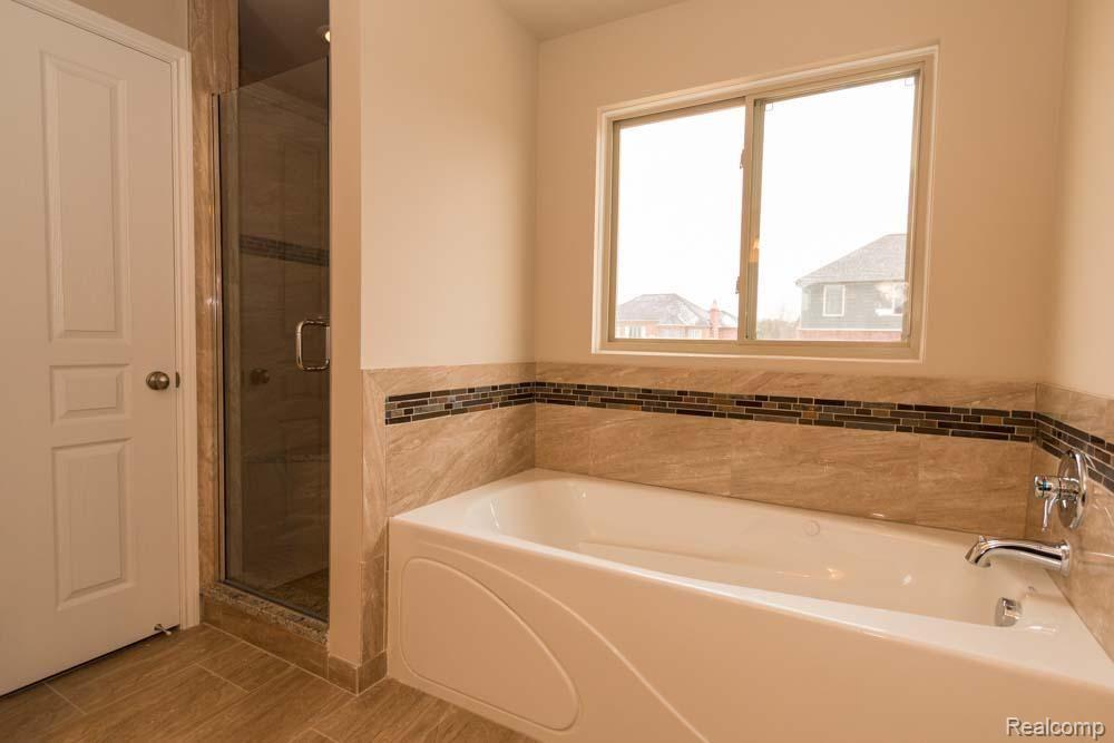 2755 West Wattles Road Troy, MI 48098 - Photo 20 of 25