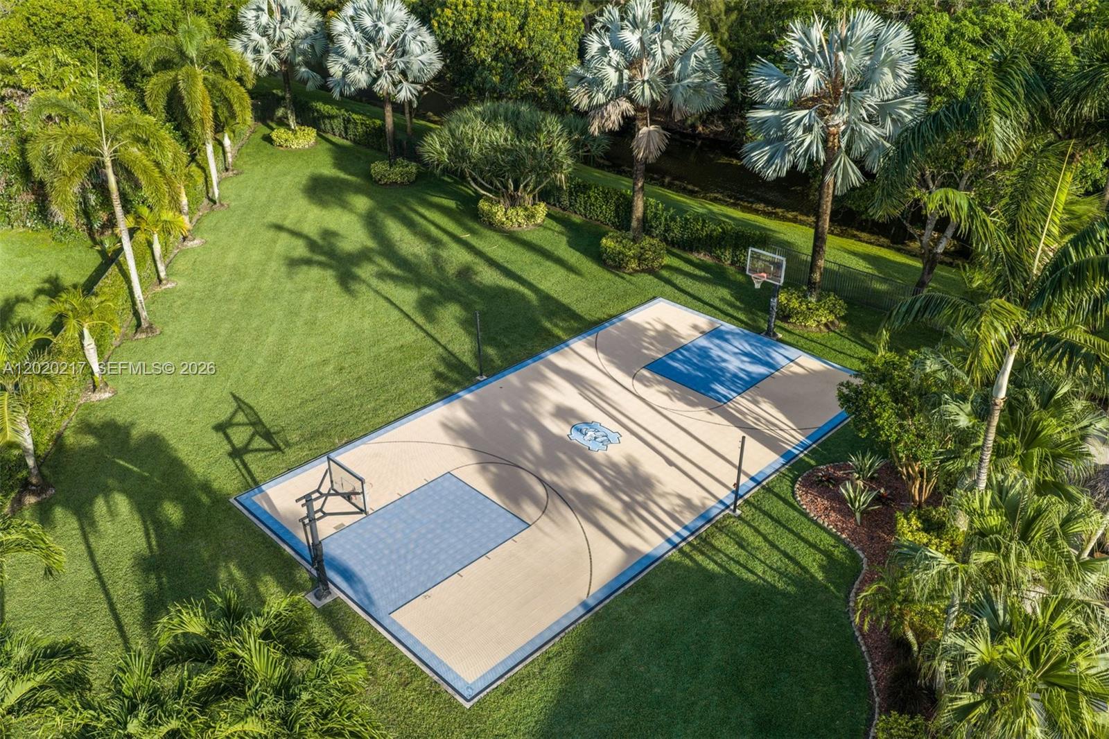 10018 Laurel Road Davie, FL 33328 - Photo 7 of 74
