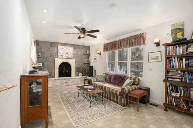 $735,000 | 6570 145th Avenue, Holland, MI 49423