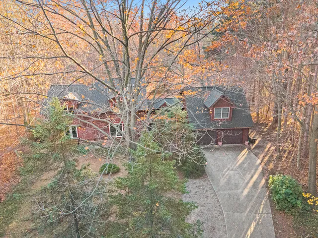 $735,000 | 6570 145th Avenue, Holland, MI 49423