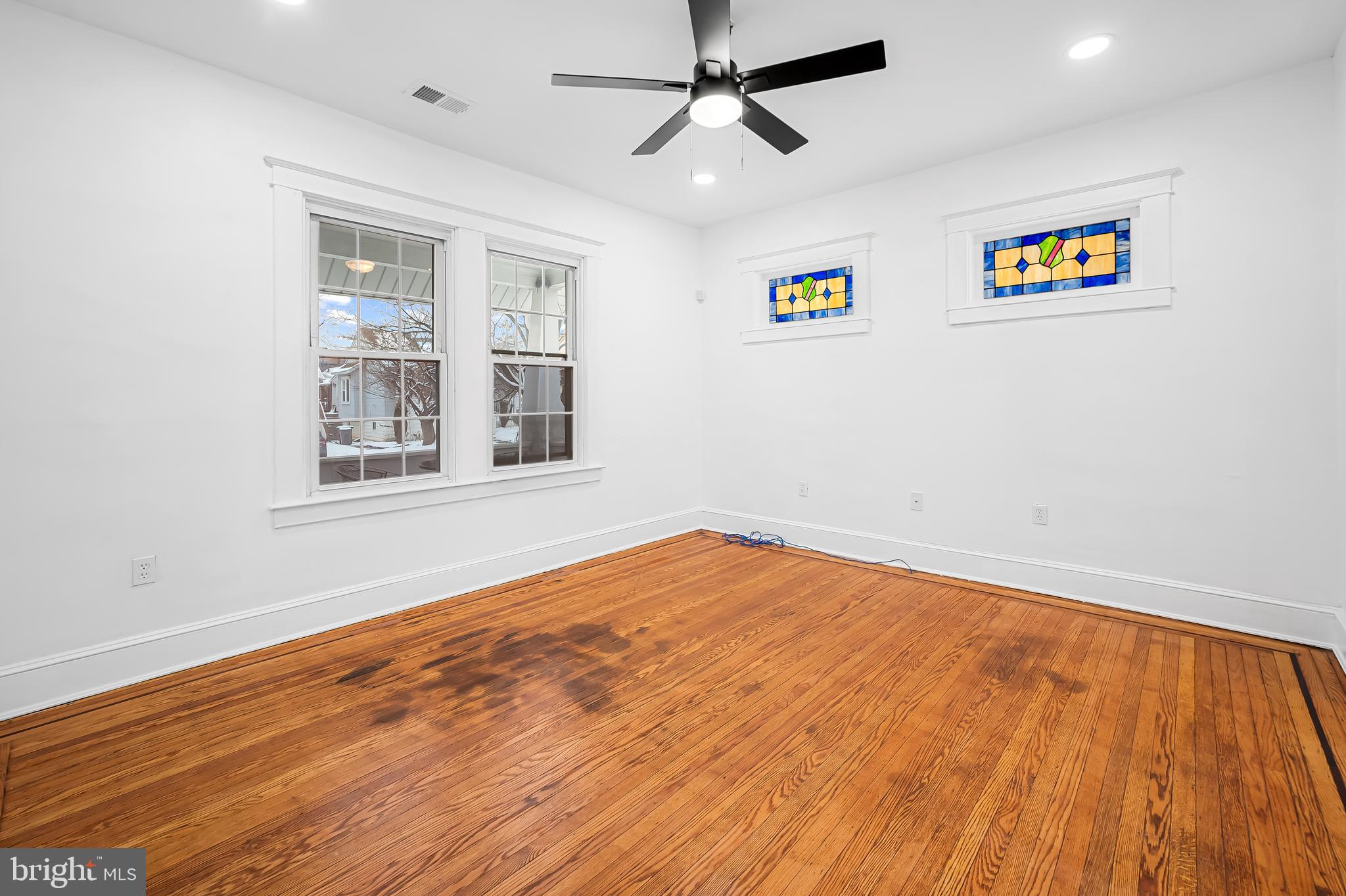709 Elmwood Road Baltimore, MD 21206 - Photo 6 of 39