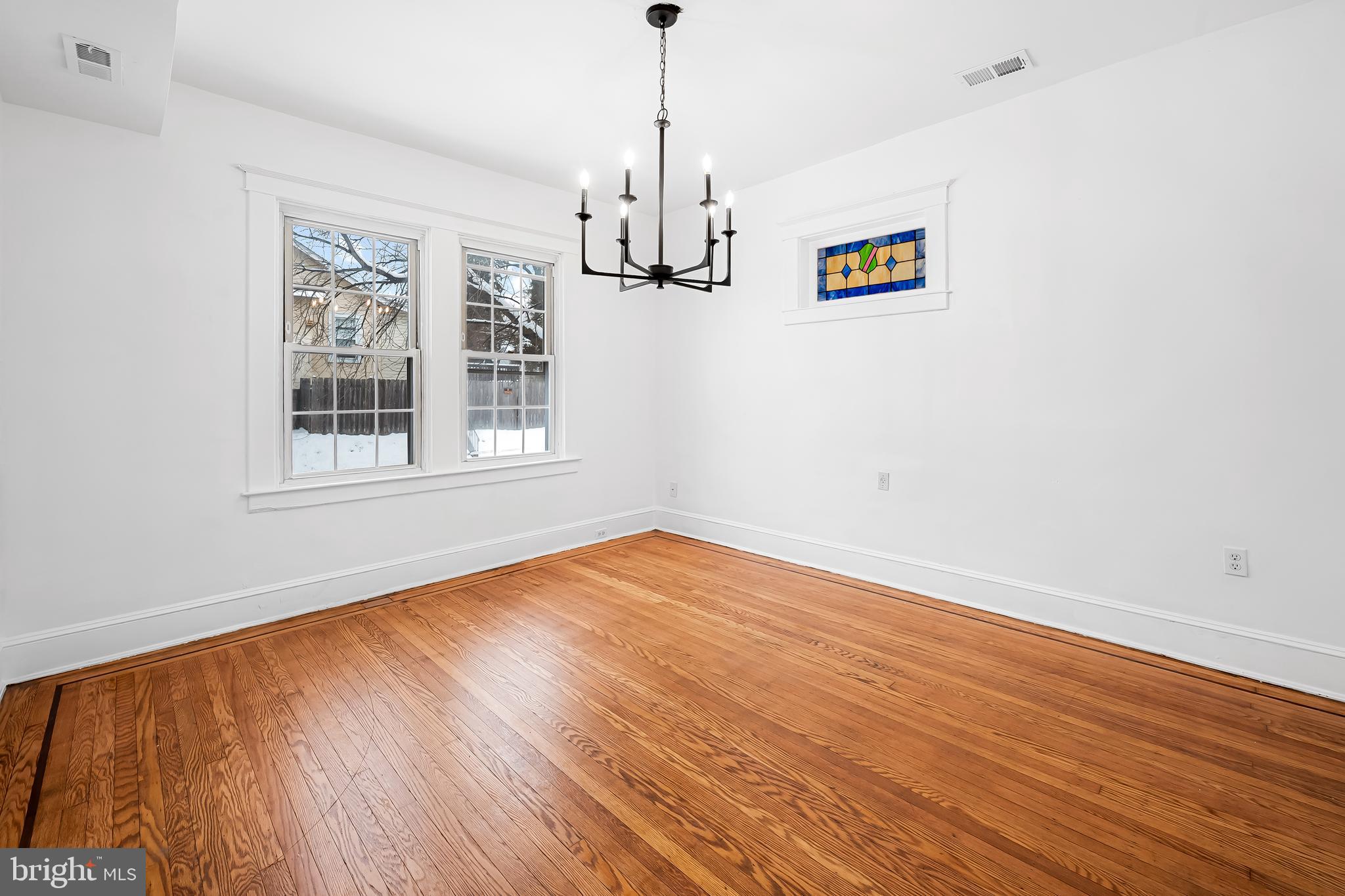 709 Elmwood Road Baltimore, MD 21206 - Photo 7 of 39