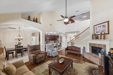 $499,000 | 2608 Crystal Falls Drive, Pearland, TX 77584