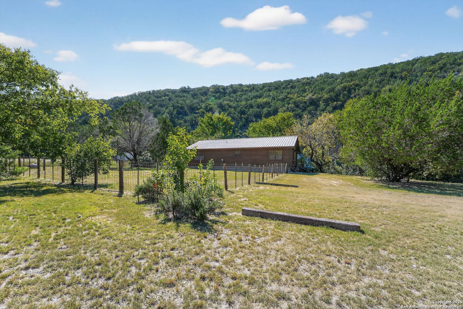 648 Bluff Creek Road Leakey, TX 78873 - Photo 5 of 35