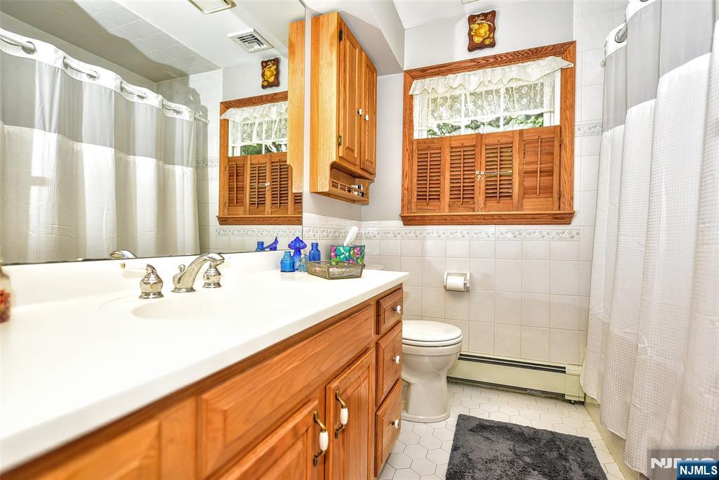 60 Highland Road Bloomingdale, NJ 07403 - Photo 18 of 30