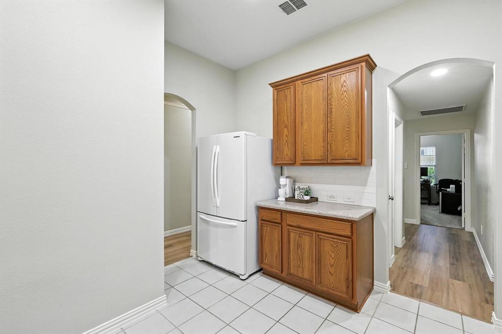 12032 Vienna Apple Road Fort Worth, TX 76244 - Photo 8 of 24