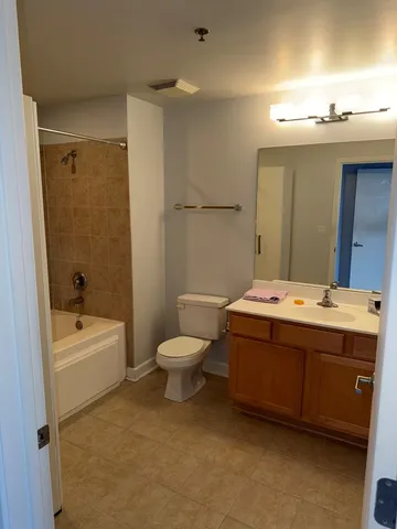 $3,000 | 1305 South Michigan Avenue, Unit 1612, Chicago, IL 60605