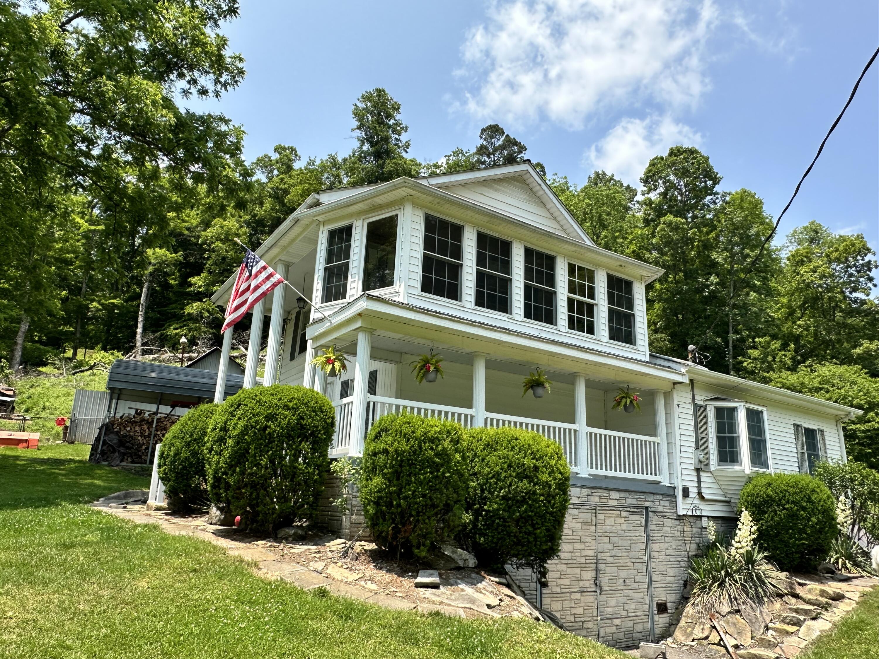 3629 Hall Hollow Road Coeburn, VA 24230 - Photo 4 of 22 IMG_7382