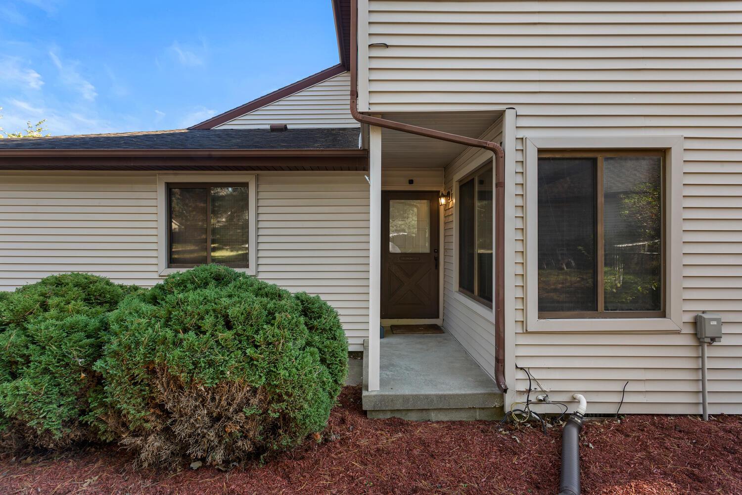 515 Clearwater Drive, Unit 515 Champaign, IL 61822 - Photo 5 of 11