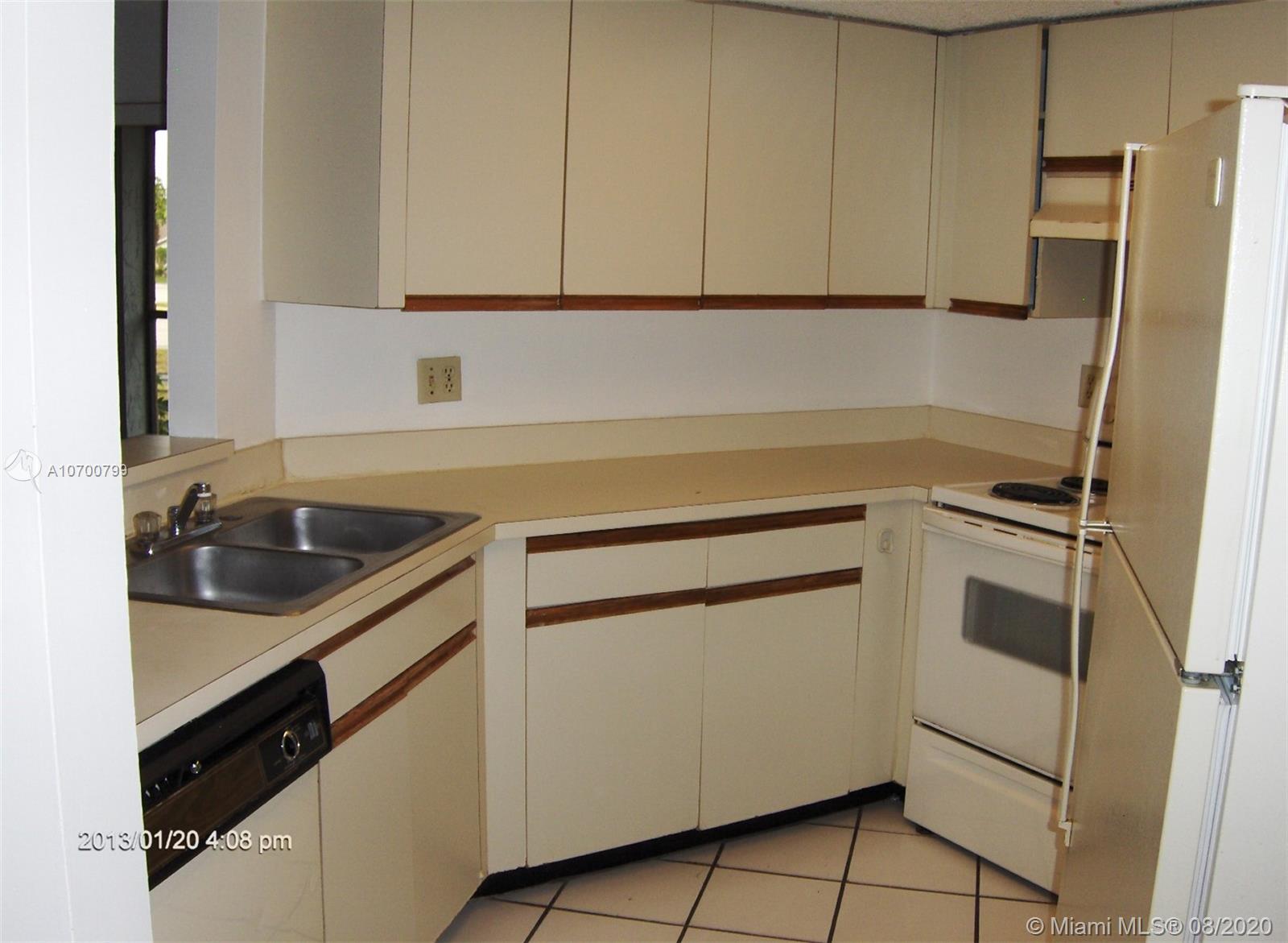 9727 Southwest 138th Avenue, Unit IC2L Miami, FL 33186 - Photo 10 of 44 Kitchen