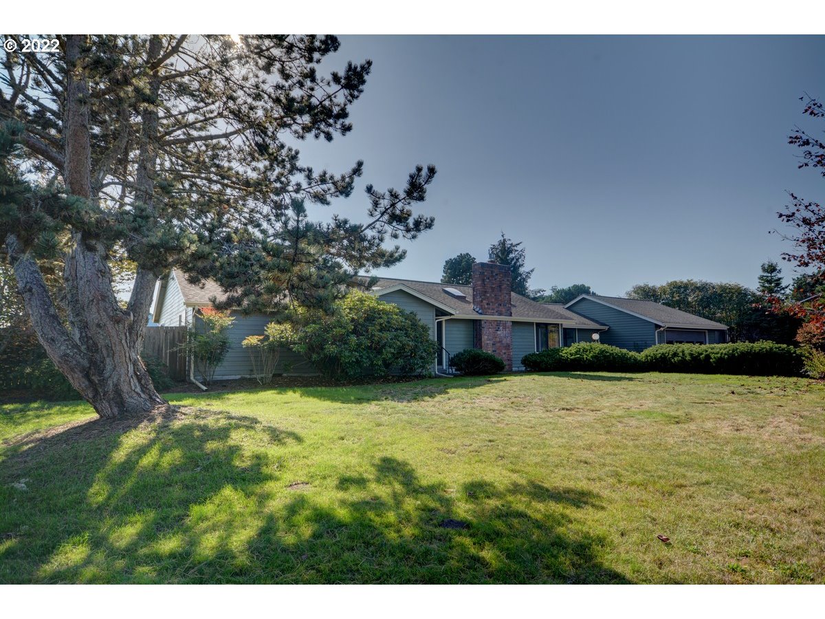 90459 Par Road Warrenton, OR 97146 - Photo 2 of 24 Gallery Image 2