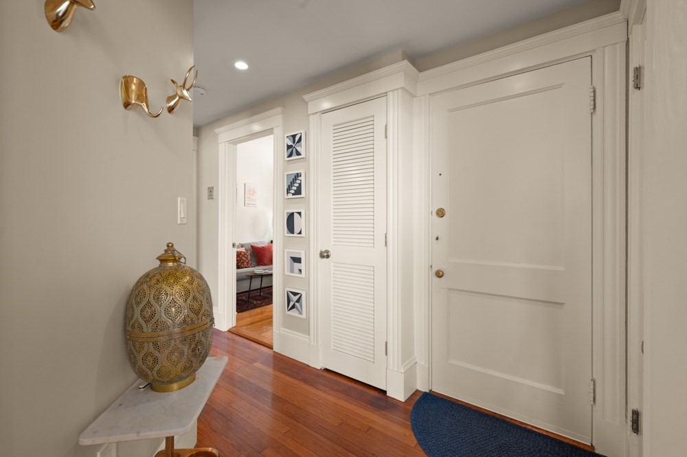 8 Colbourne Crescent, Unit 3 Brookline, MA 02445 - Photo 37 of 42