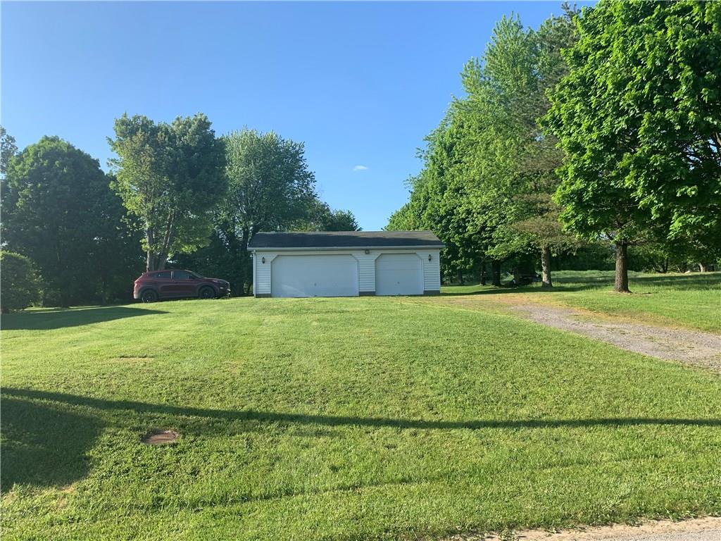 150 Whipporwill Road Butler, PA 16001 - Photo 2 of 23