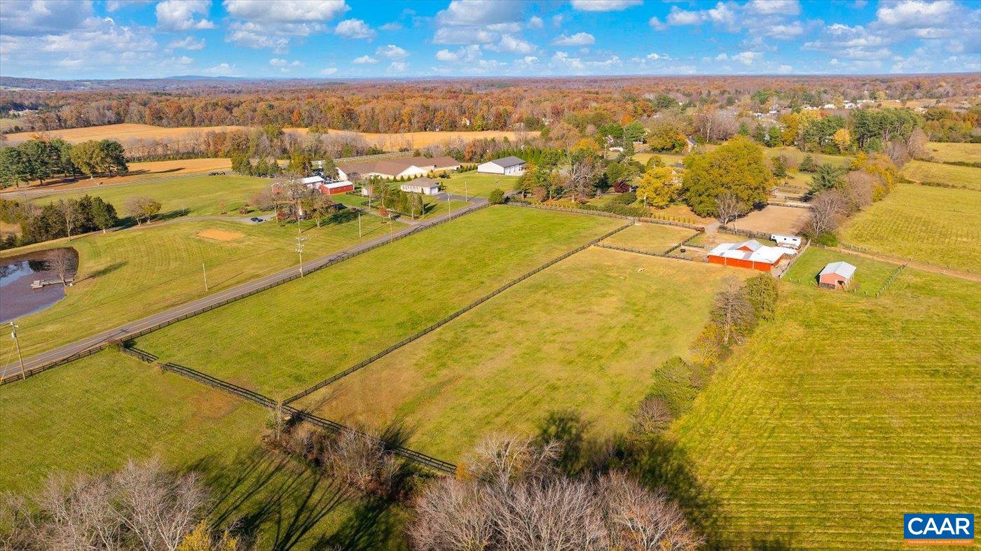 23494 Village Road Unionville, VA 22567 - Photo 13 of 72