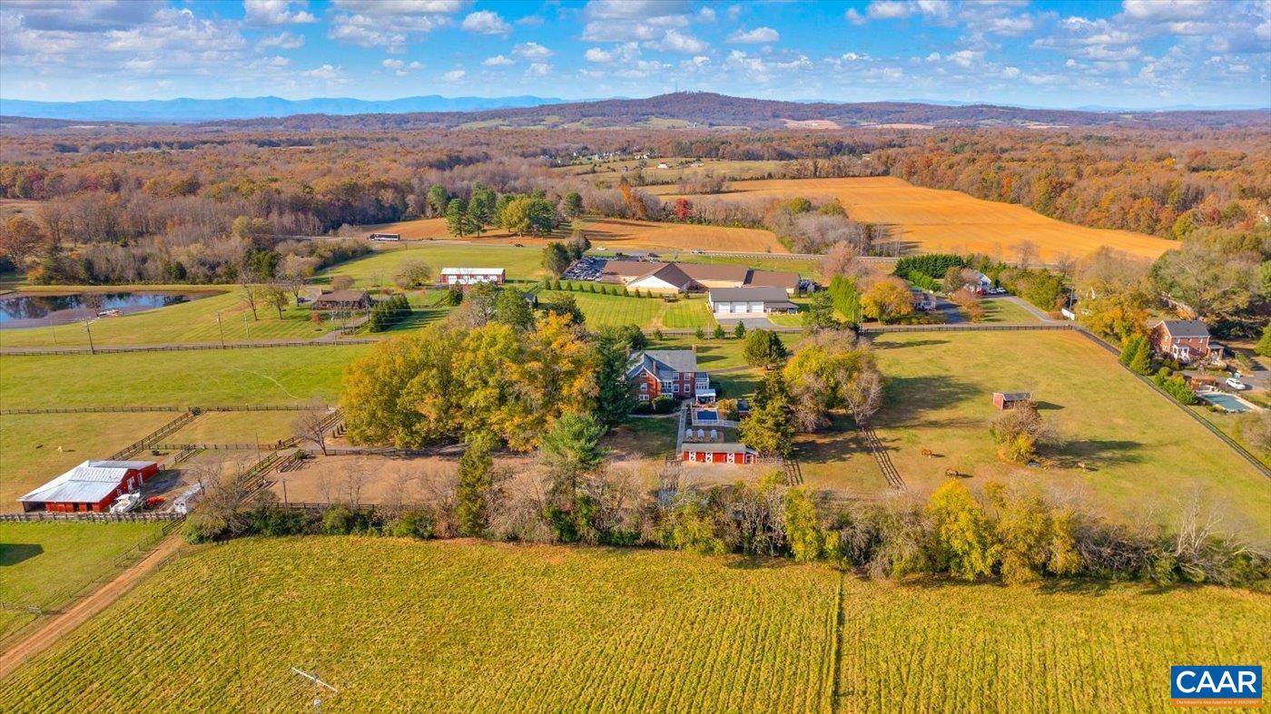 23494 Village Road Unionville, VA 22567 - Photo 9 of 72