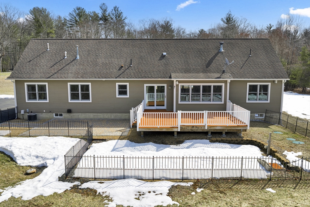 2824 Greenwich Road Hardwick, MA 01082 - Photo 3 of 36