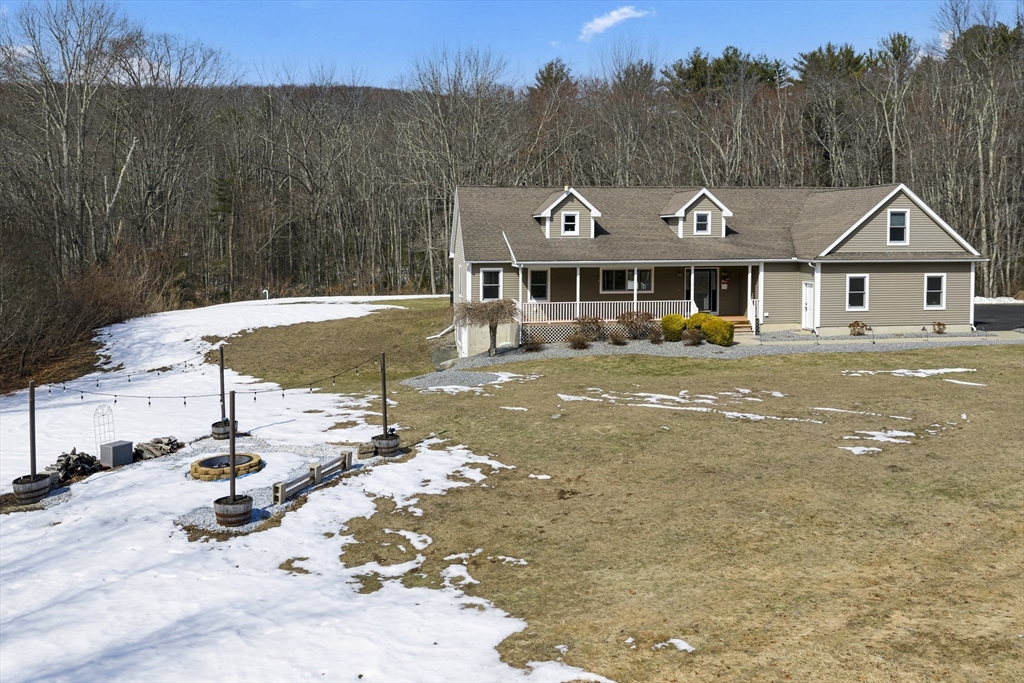 2824 Greenwich Road Hardwick, MA 01082 - Photo 5 of 36