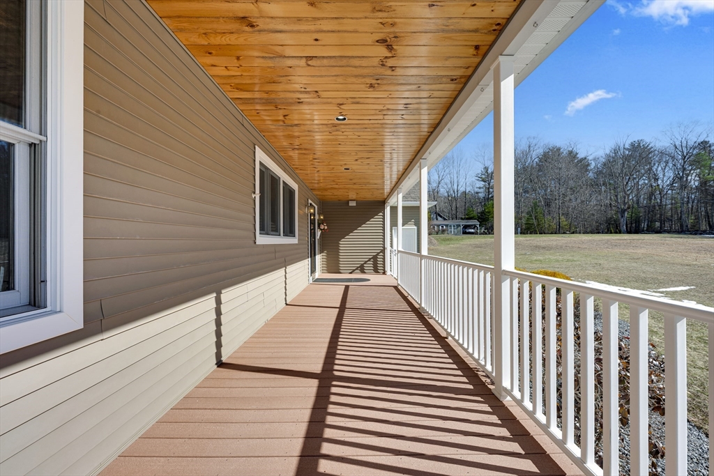 2824 Greenwich Road Hardwick, MA 01082 - Photo 9 of 36