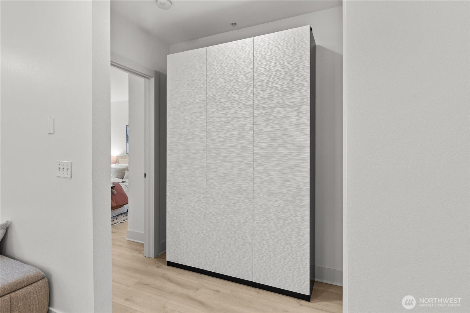 51 Pine Street, Unit 201 Edmonds, WA 98020 - Photo 15 of 36