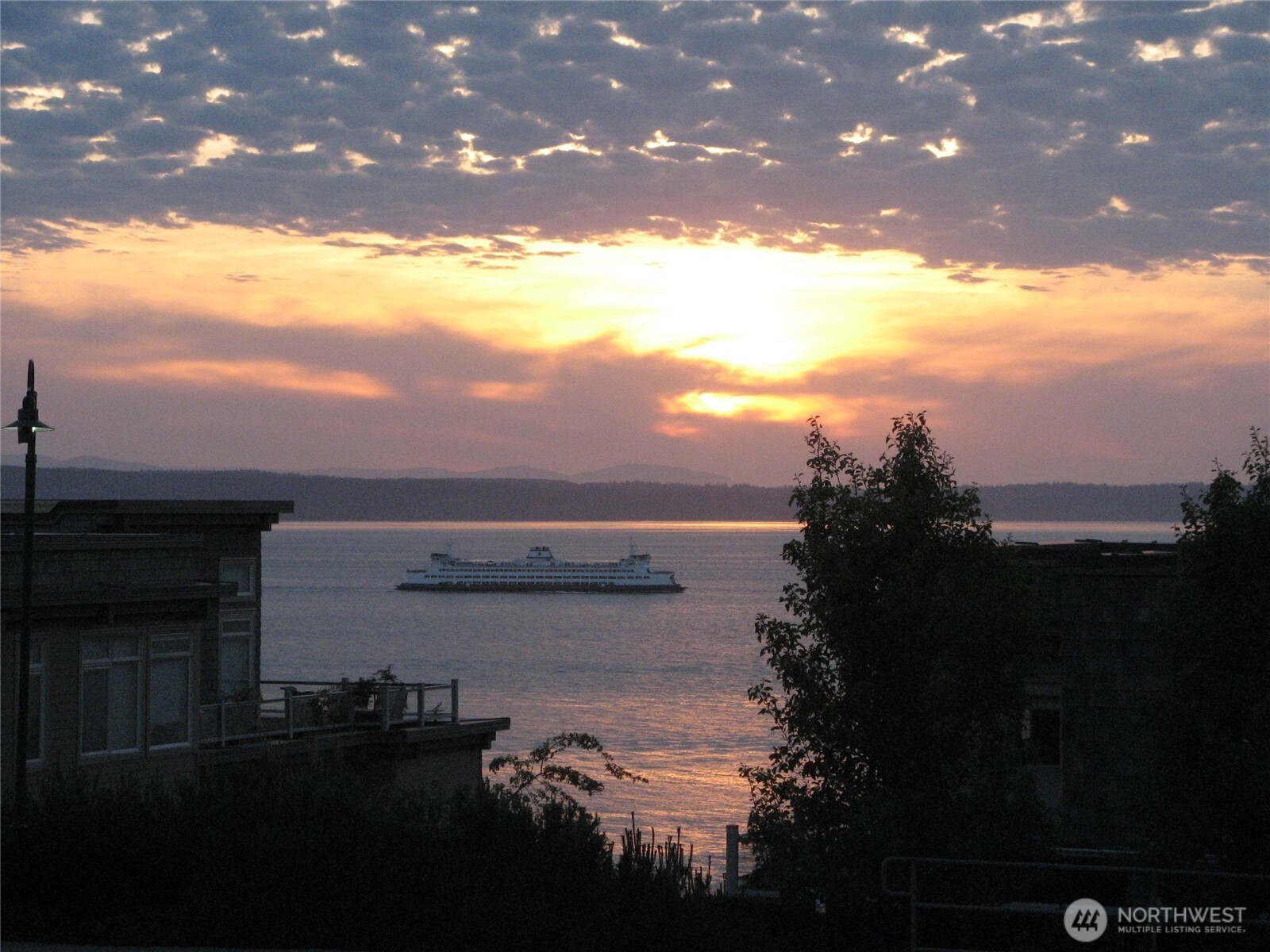 51 Pine Street, Unit 201 Edmonds, WA 98020 - Photo 36 of 36