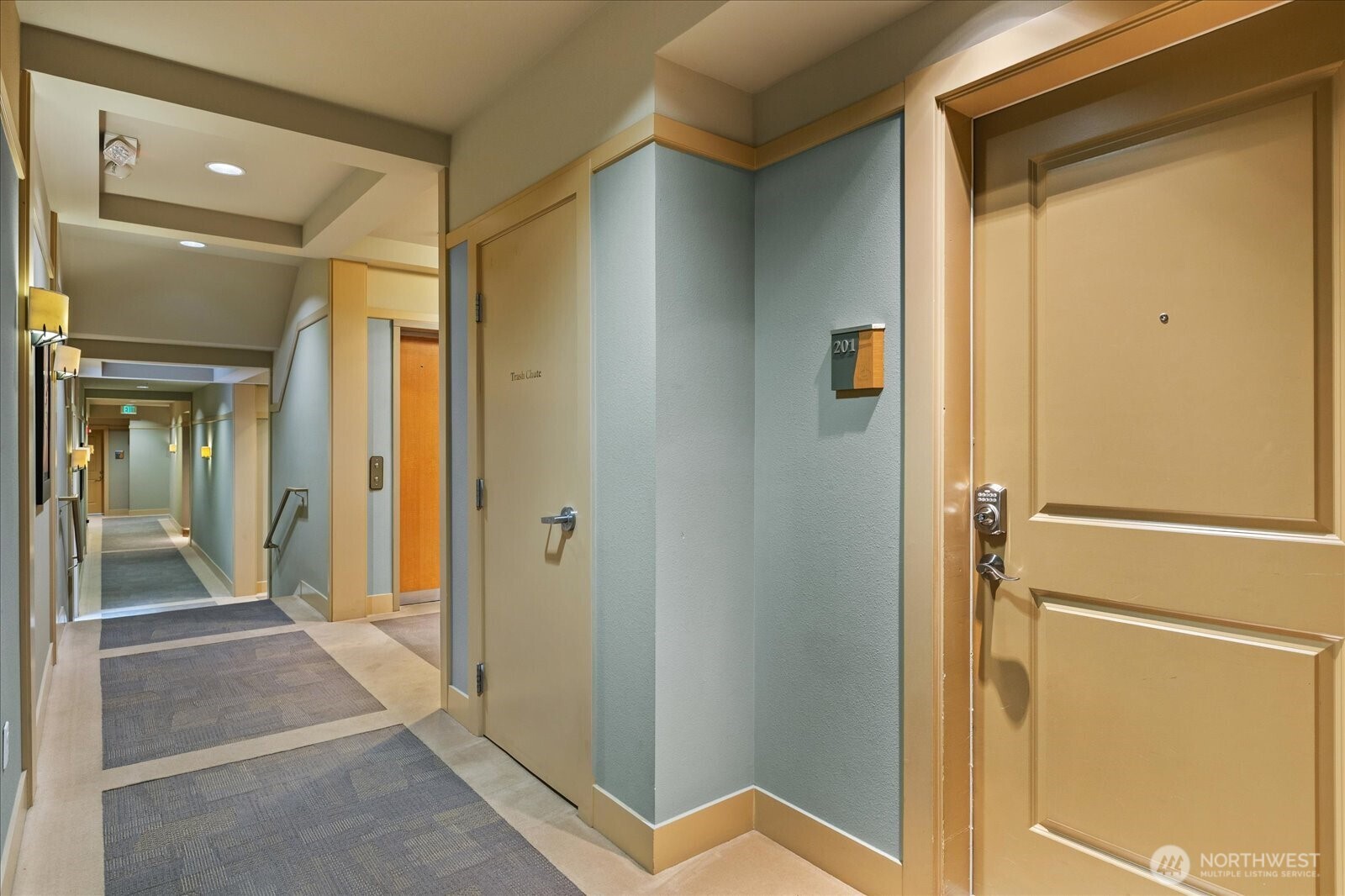 51 Pine Street, Unit 201 Edmonds, WA 98020 - Photo 5 of 36