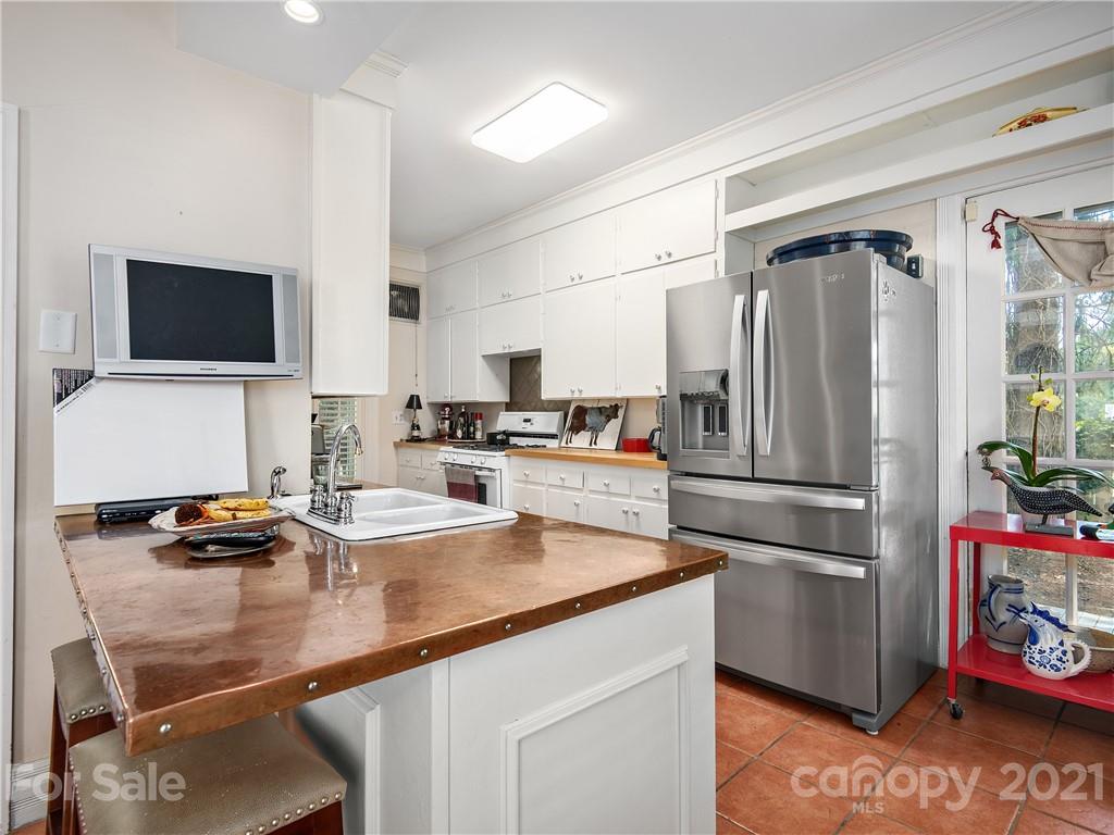 310 Vanderbilt Road Asheville, NC 28803 - Photo 15 of 46 Gallery Image 15