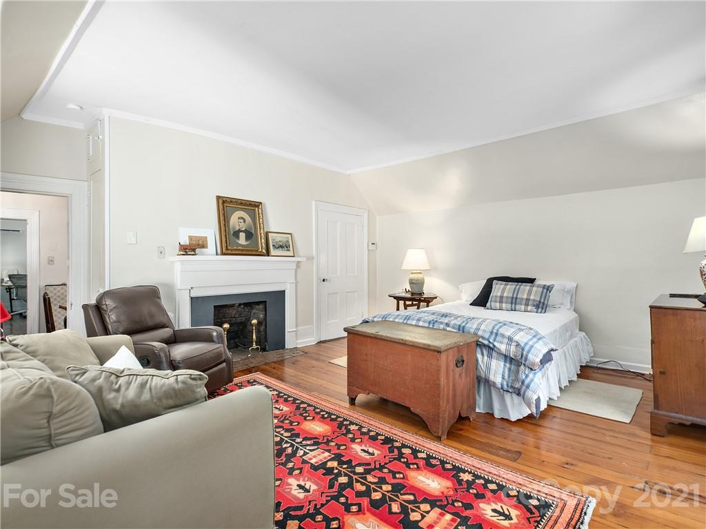 310 Vanderbilt Road Asheville, NC 28803 - Photo 25 of 46 Gallery Image 25