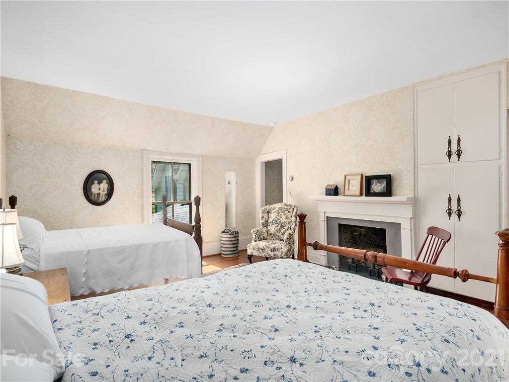 310 Vanderbilt Road Asheville, NC 28803 - Photo 27 of 46 Gallery Image 27