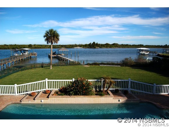 1719 South Riverside Drive Edgewater, FL 32132 - Photo 1 of 24 a view of a city