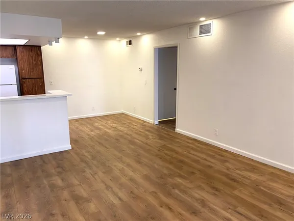 $1,100 | 1455 East Katie Avenue, Unit K21, Las Vegas, NV 89119