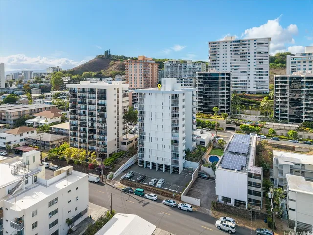 $415,000 | 1069 Spencer Street, Unit 402, Honolulu, HI 96822