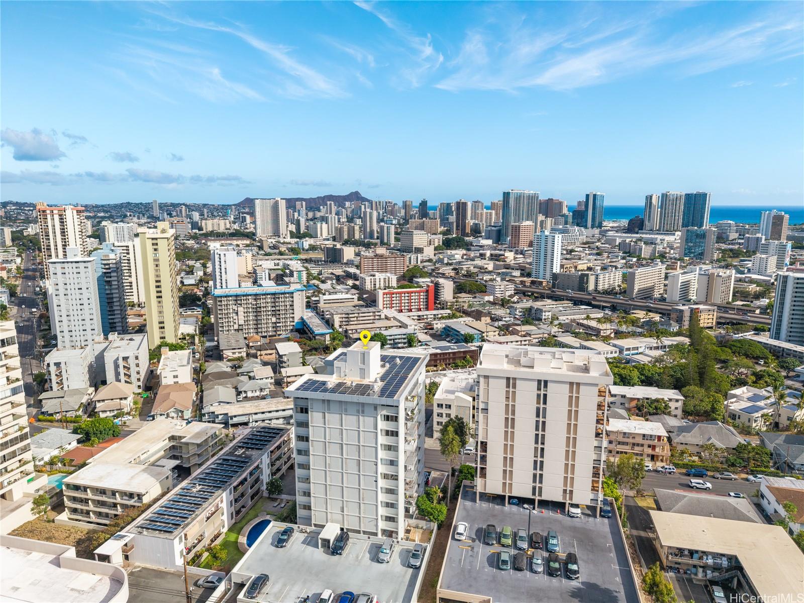 1069 Spencer Street, Unit 402 Honolulu, HI 96822 - Photo 2 of 15 a view of city