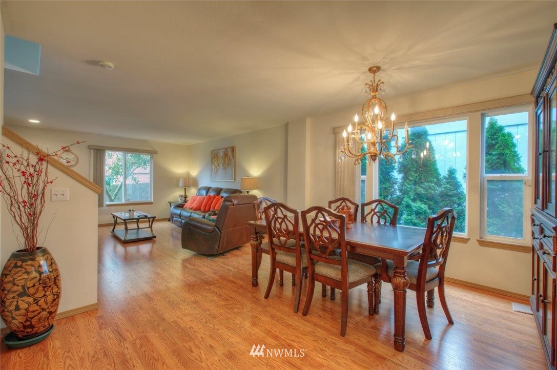 2432 Northeast 13th Street Renton, WA 98056 - Photo 6 of 20 Gallery Image 6