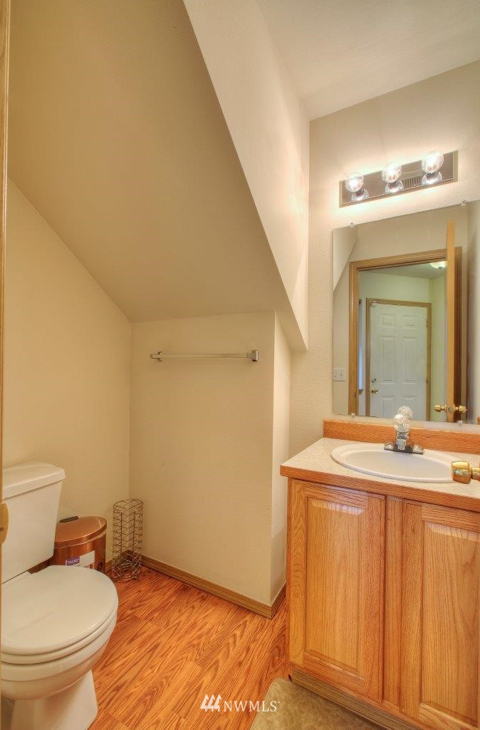 2432 Northeast 13th Street Renton, WA 98056 - Photo 10 of 20 Gallery Image 10