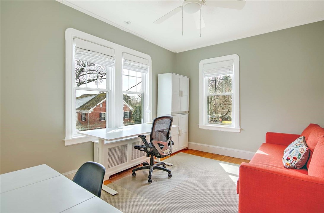 12 Holly Street Providence, RI 02906 - Photo 29 of 44