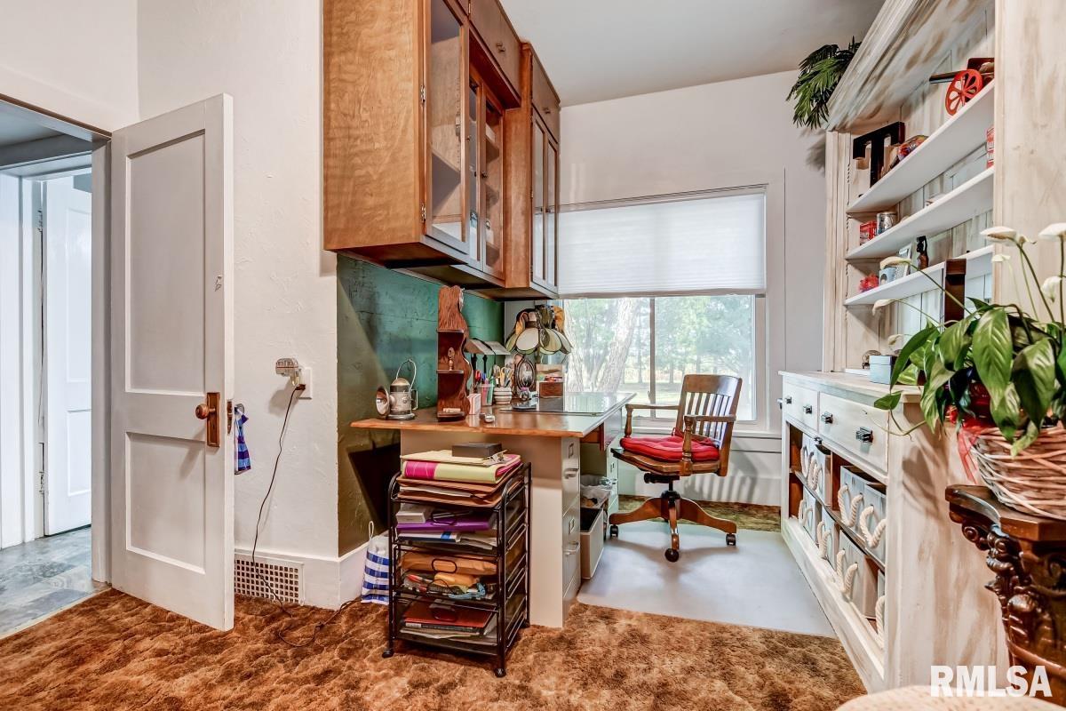 9779 Ackerman Road Waverly, IL 62692 - Photo 22 of 53