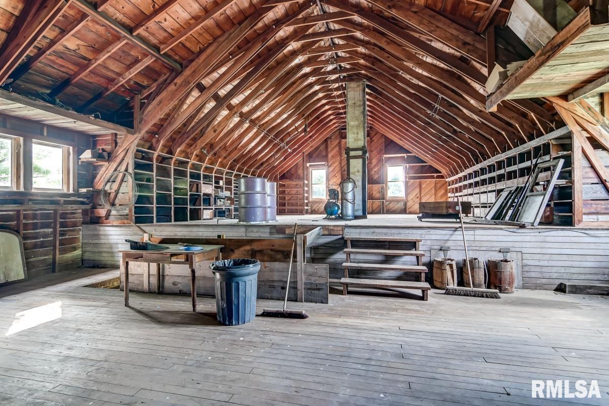 9779 Ackerman Road Waverly, IL 62692 - Photo 44 of 53