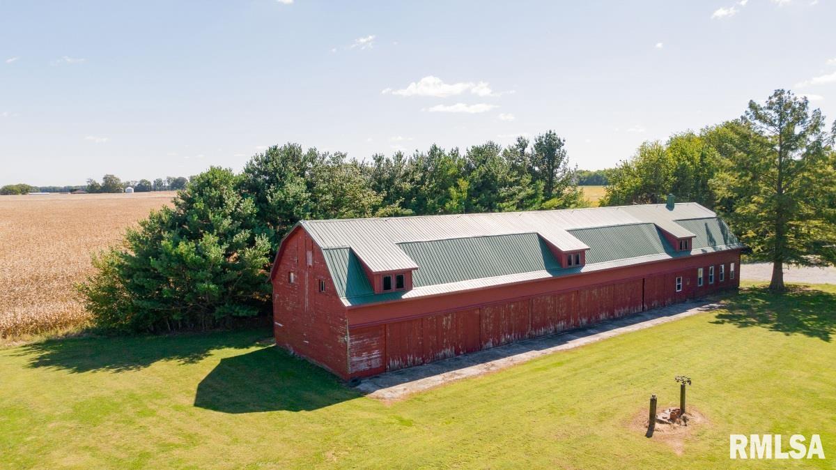 9779 Ackerman Road Waverly, IL 62692 - Photo 49 of 53