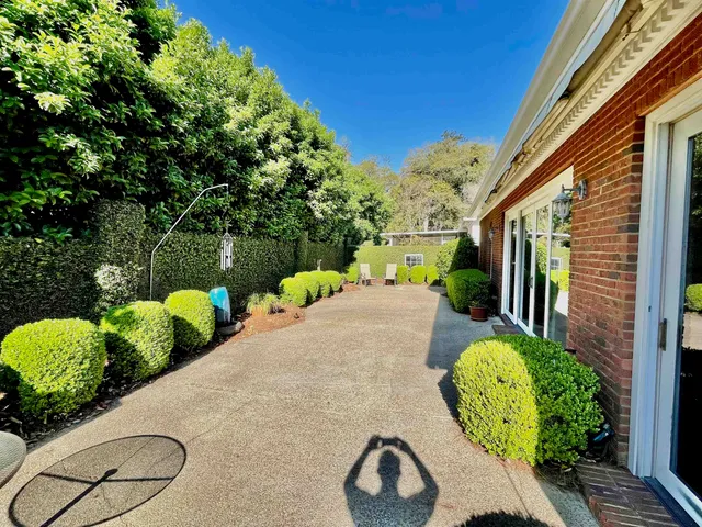 $525,000 | 813 Greenbrier Lane, Tallahassee, FL 32308