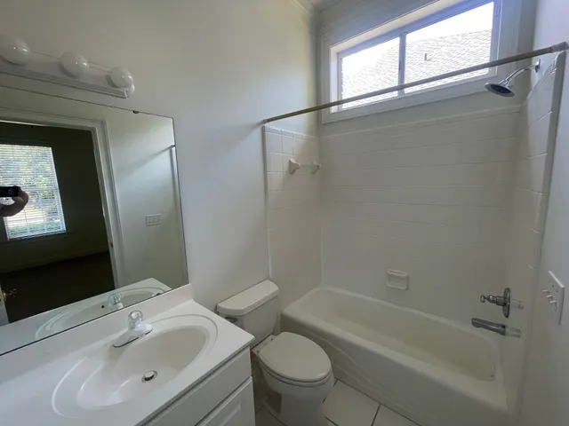 $525,000 | 813 Greenbrier Lane, Tallahassee, FL 32308