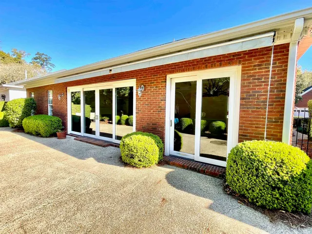 $525,000 | 813 Greenbrier Lane, Tallahassee, FL 32308