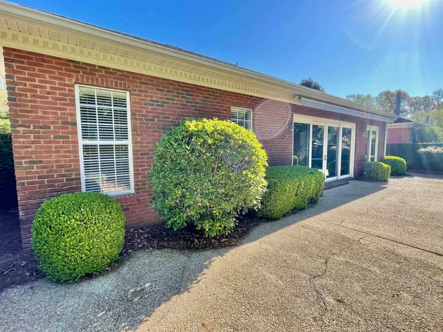 $525,000 | 813 Greenbrier Lane, Tallahassee, FL 32308