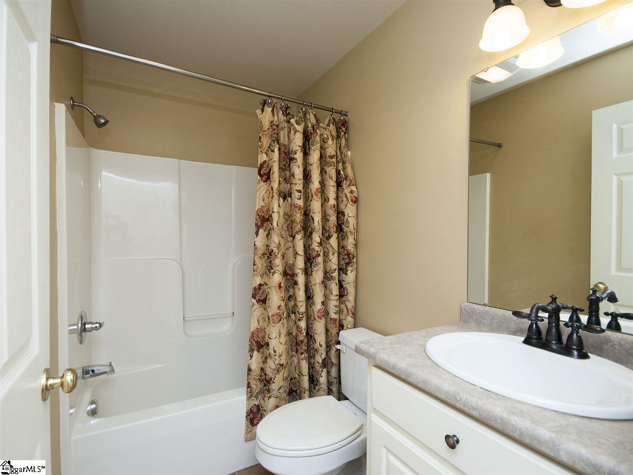 1127 Hamlin Road Easley, SC 29642 - Photo 18 of 33 Gallery Image 18