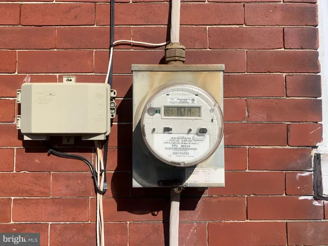 $134,700 | 2031 North 4th Street, Harrisburg, PA 17102