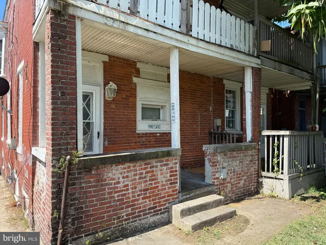 $134,700 | 2031 North 4th Street, Harrisburg, PA 17102