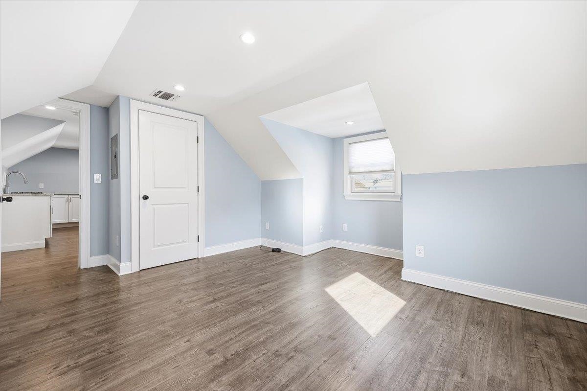 7 Main Terrace, Unit 2 Bloomfield, NJ 07003 - Photo 3 of 13