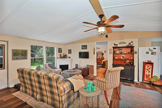 $599,999 | 11064 Northeast 212th Lane, Fort McCoy, FL 32134