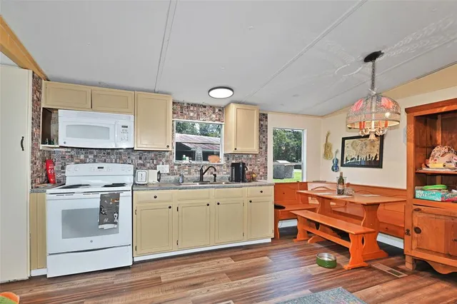 $599,999 | 11064 Northeast 212th Lane, Fort McCoy, FL 32134